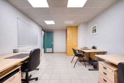 Γραφείο στον 4ο όροφο Γραφείο στον 4ο όροφο